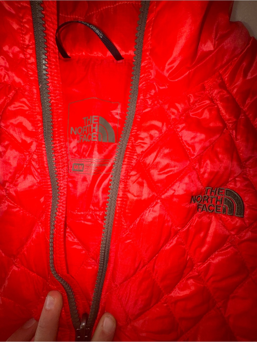 The North Face thermoball Red Quilted Puffer Jacket - Picture 3 of 5